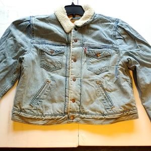 Levi strauss & co. blue jean jacket size xl corp
